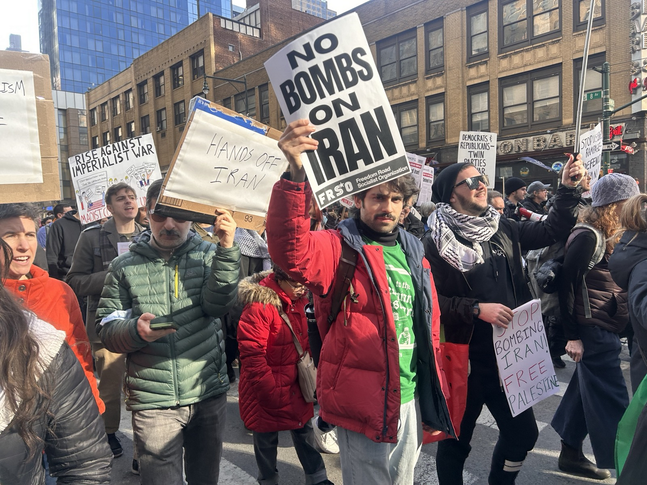 NYC protest demand an end to attacks Iran.