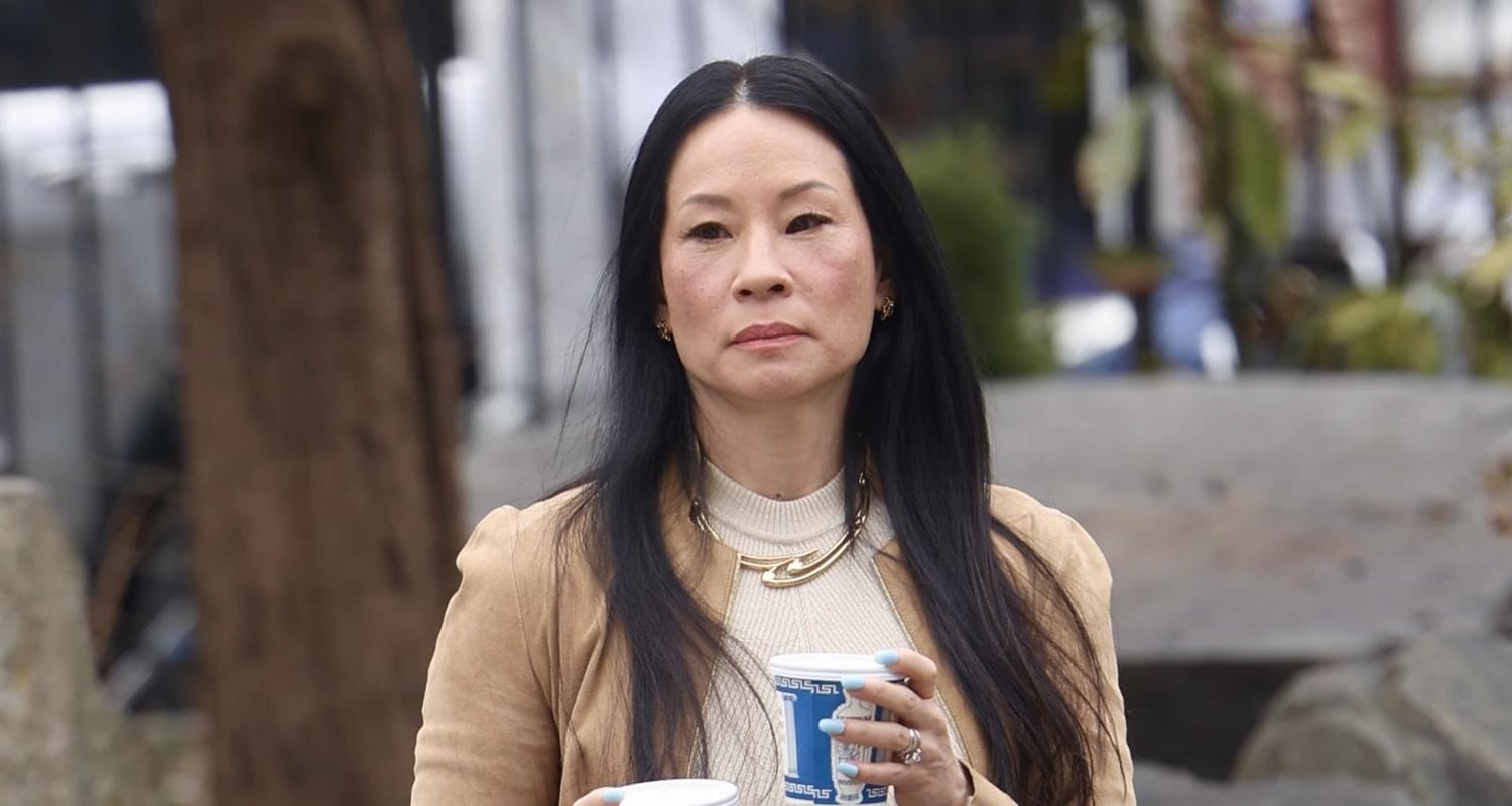 Lucy Liu Grabs Coffee While Filming New Pecock Series ‘Superfakes’ in NYC | Bohan Phoenix., Lucy Liu, Peacock, Superfakes, Television | Celebrity News and Gossip | Entertainment, Photos and Videos