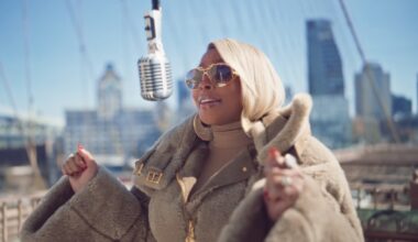Mary J. Blige Takes It To The Brooklyn Bridge In The ‘More Than A Lover’ Video