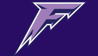 Frost hold on to beat New York in Denver 4-3 on Sunday