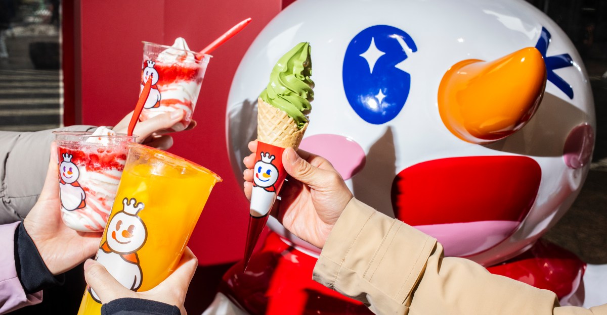 Chinese Coffee Chains Are Changing What It Means to Be an Asian Drink Shop