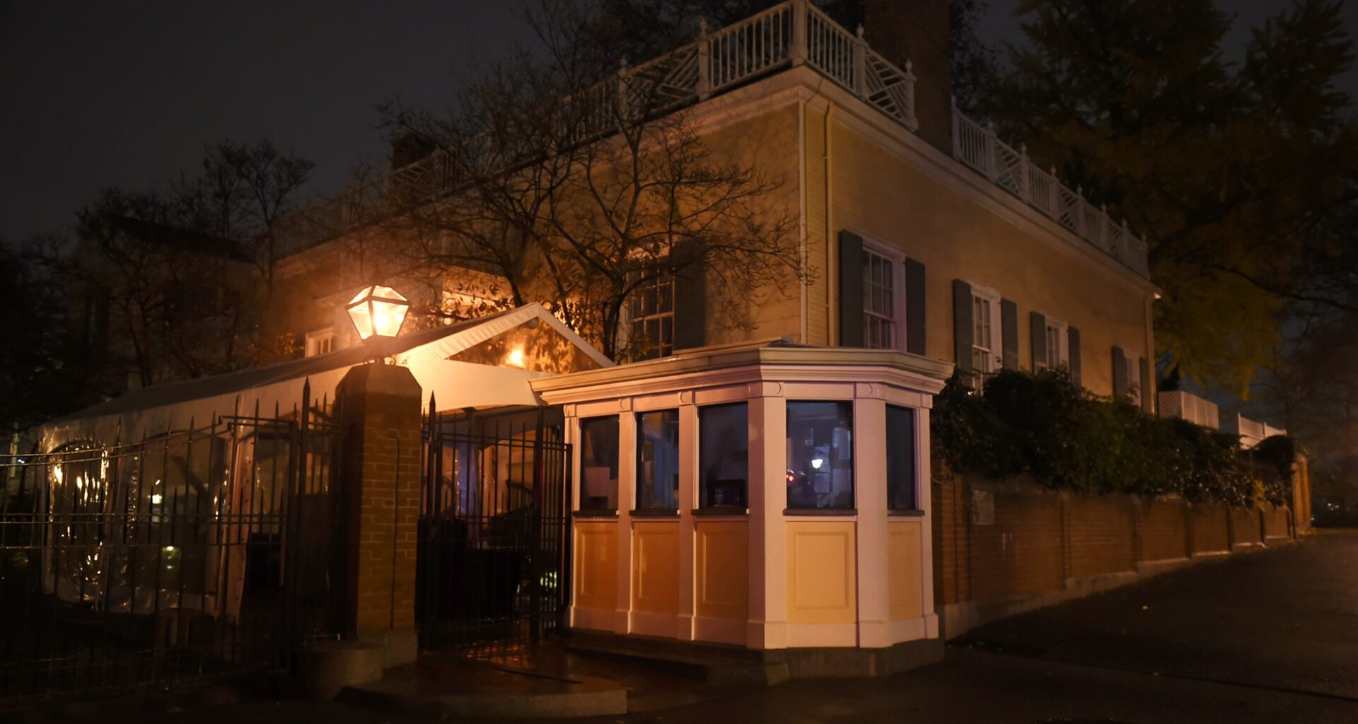 Homemade Bombs Thrown at Anti-Islamization Protesters in New York City