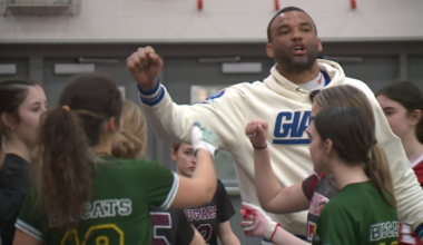 Former New York Giants players train Section VII girls' flag football players for upcoming season