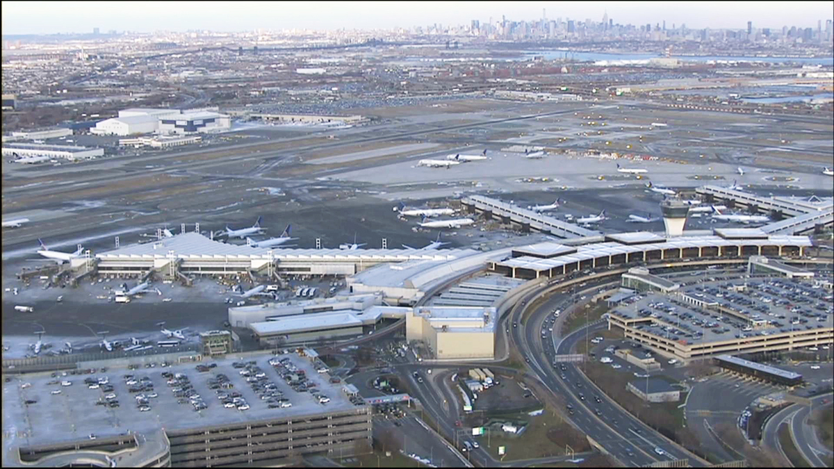 Planes clip at Newark Airport; FAA investigating – NBC New York