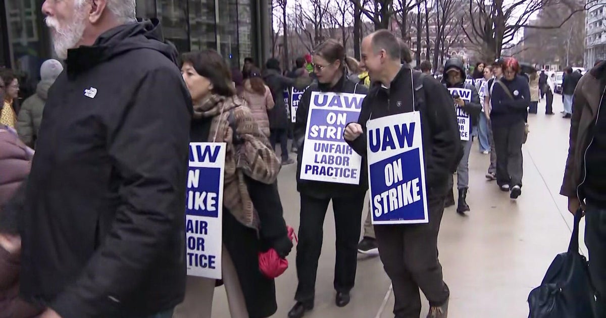 NYU faculty go on strike as Monday deadline passes without deal