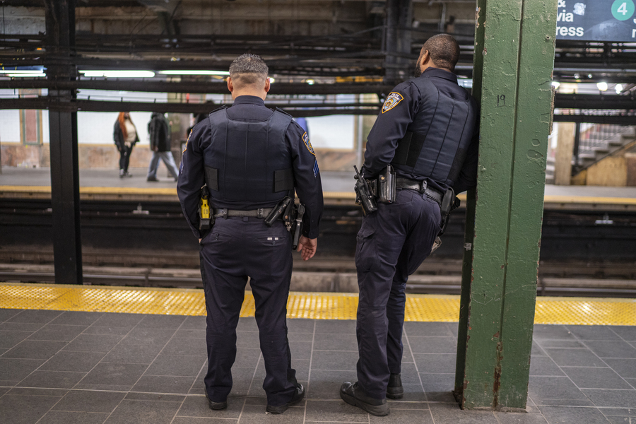 Two Riders Pushed Onto Tracks at Manhattan Subway Station, Suspect Faces Attempted Murder Charges