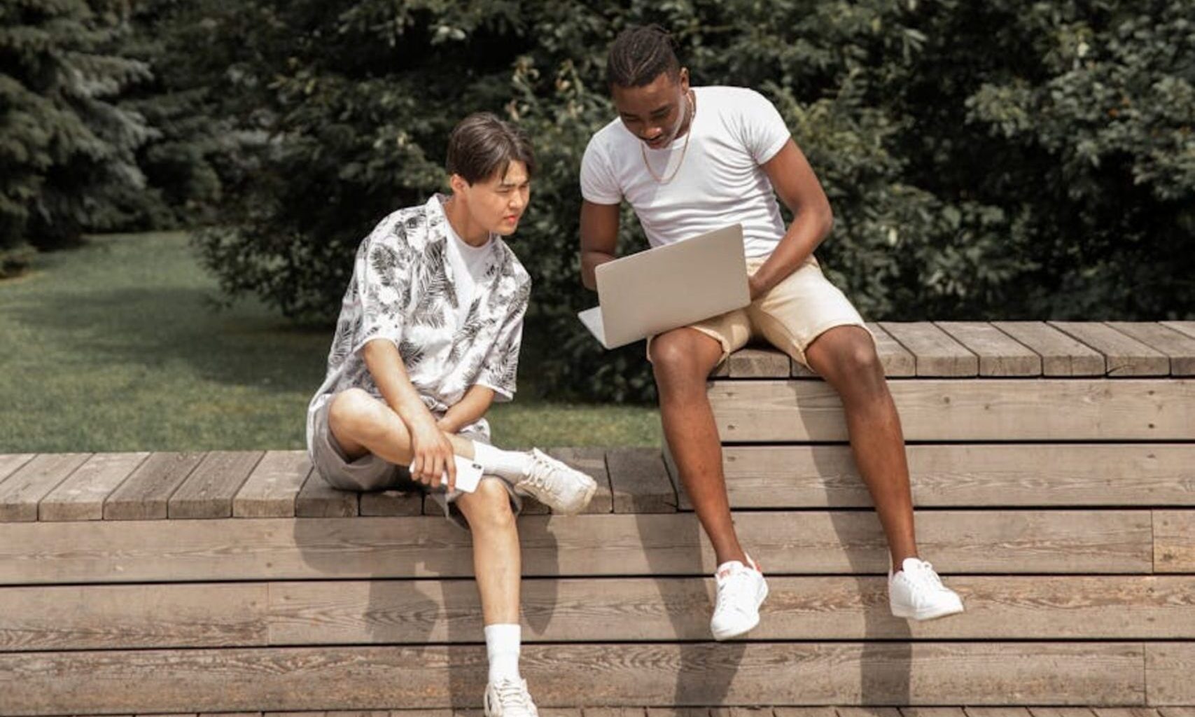 It’s not too late to apply to these free or paid teen opportunities in New York this summer