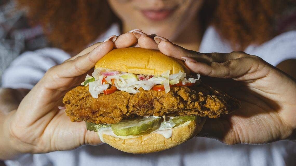 Fuku, the famous fried chicken spot from New York’s Momofuku group, is opening in Coral Gables.