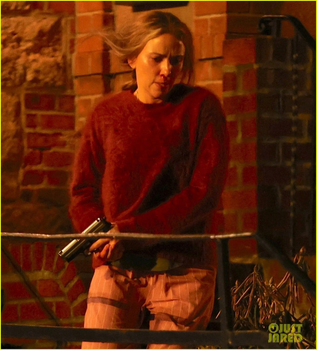 Scarlett Johansson Runs Through Streets of Queens Filming 'The Exorcist' Late Night Scenes scarlett johansson runs shoeless through streets of astoria the exorcist set 045302102
