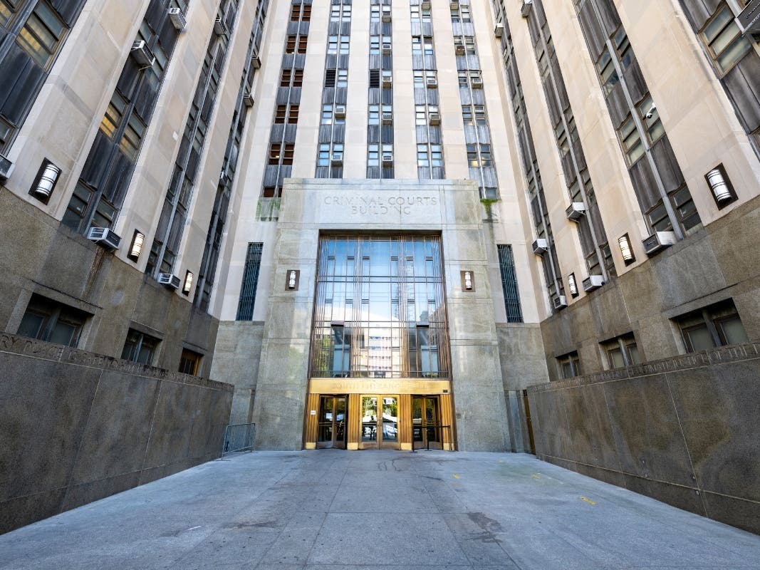 Man Dies In NYPD Custody At NYC Courthouse