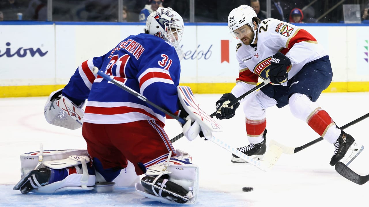 Shesterkin makes 26 saves, Rangers pull away from Panthers in 3rd