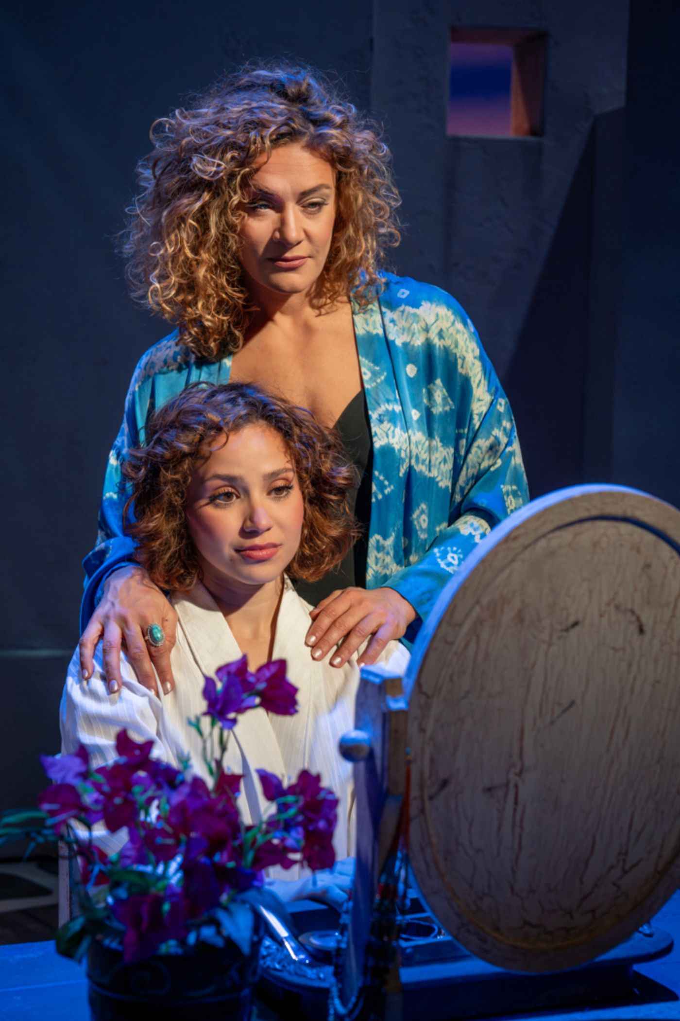 Photos: New Look at MAMMA MIA! 25th Anniversary Tour Photos: New Look at MAMMA MIA! 25th Anniversary Tour Image
