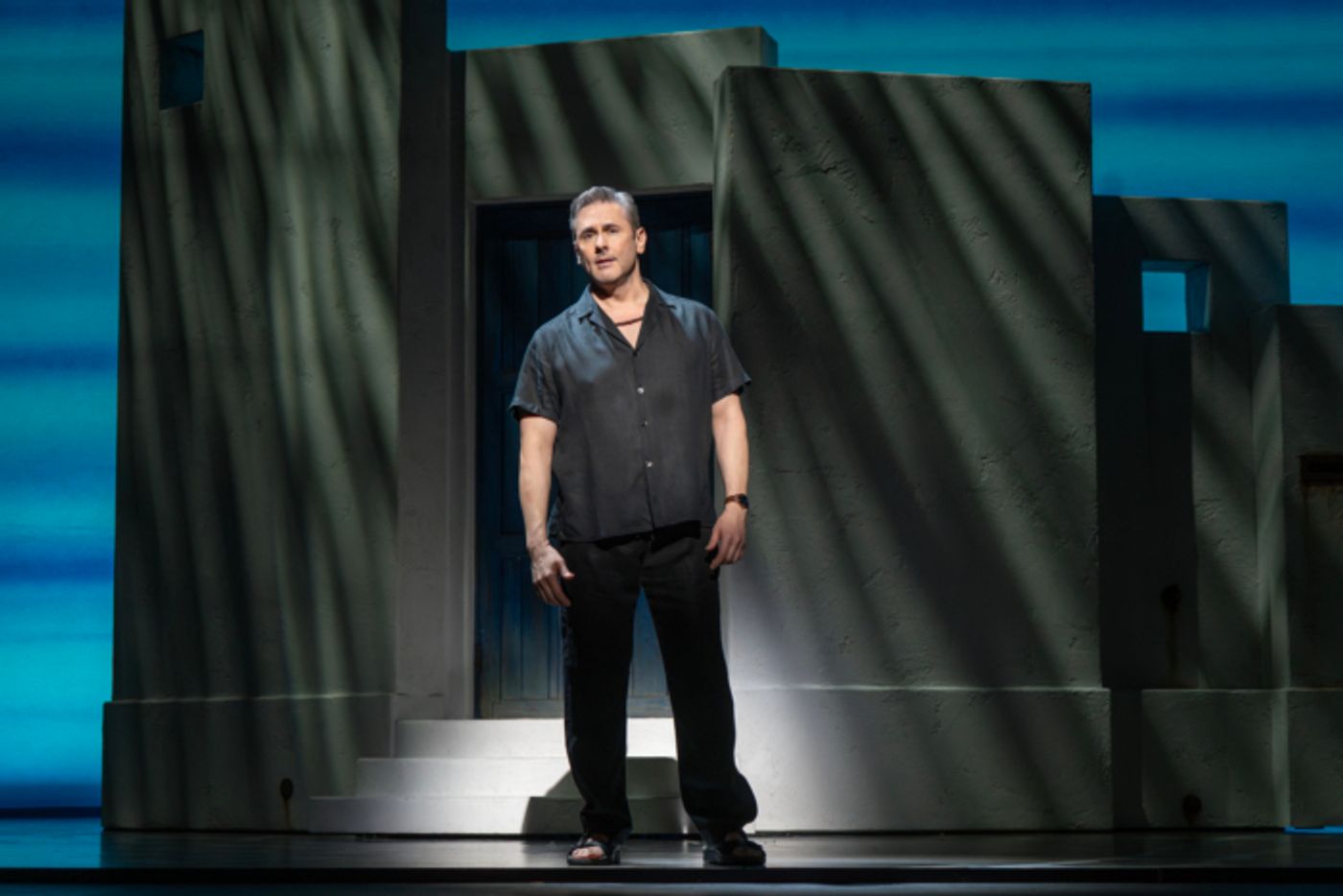 Photos: New Look at MAMMA MIA! 25th Anniversary Tour Photos: New Look at MAMMA MIA! 25th Anniversary Tour Image