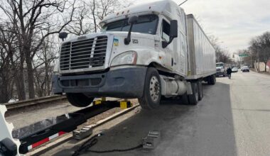 Assembly member Michael Benedetto-funded NYPD heavy duty tow truck targets illegally parked vehicles – Bronx Times