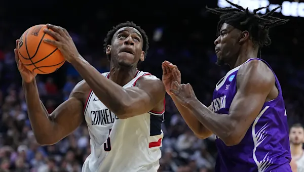 News 12 | Brooklyn | UConn men's beat Furman 82-71 in first round of NCAA Tournament