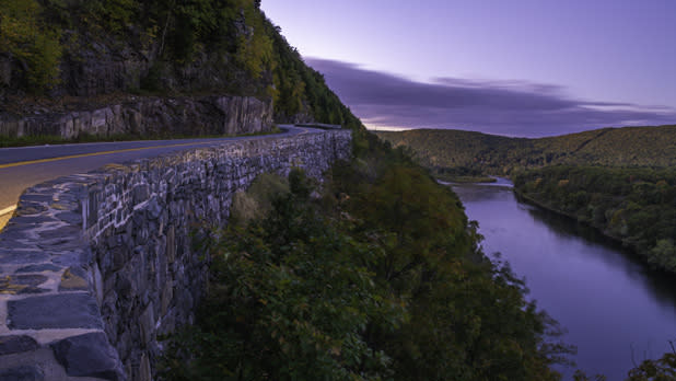 A photo of the Hawks Nest view along the Upper Delaware Scenic Byway