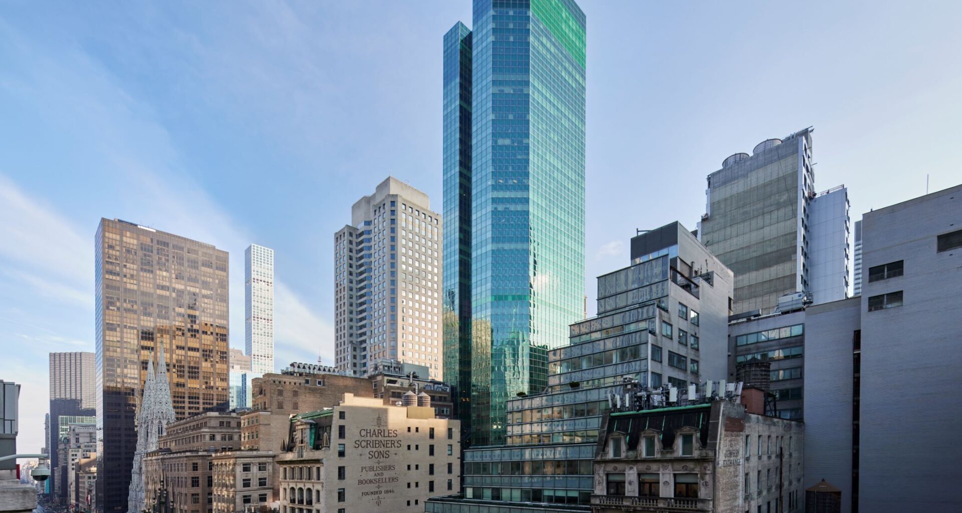 Global office flex: Industrious takes more floors at supersized Manhattan flagship