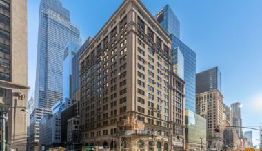 WeWork inks Manhattan office lease as it grows New York portfolio again