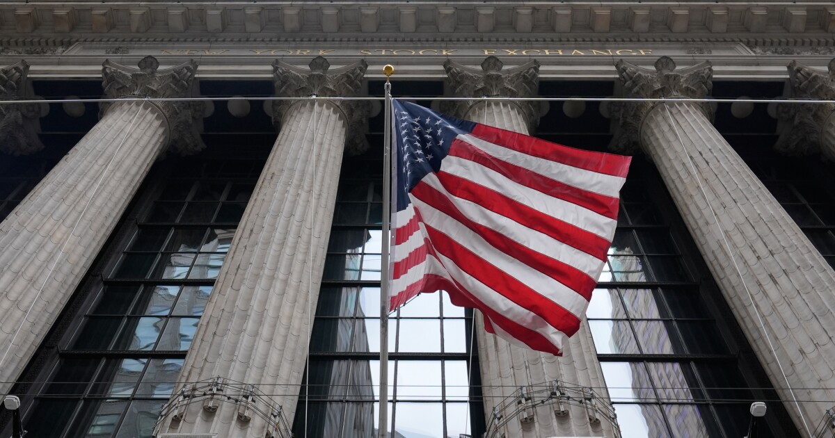 Wall Street bonuses hit record high as NY lawmakers debate raising takes on the rich