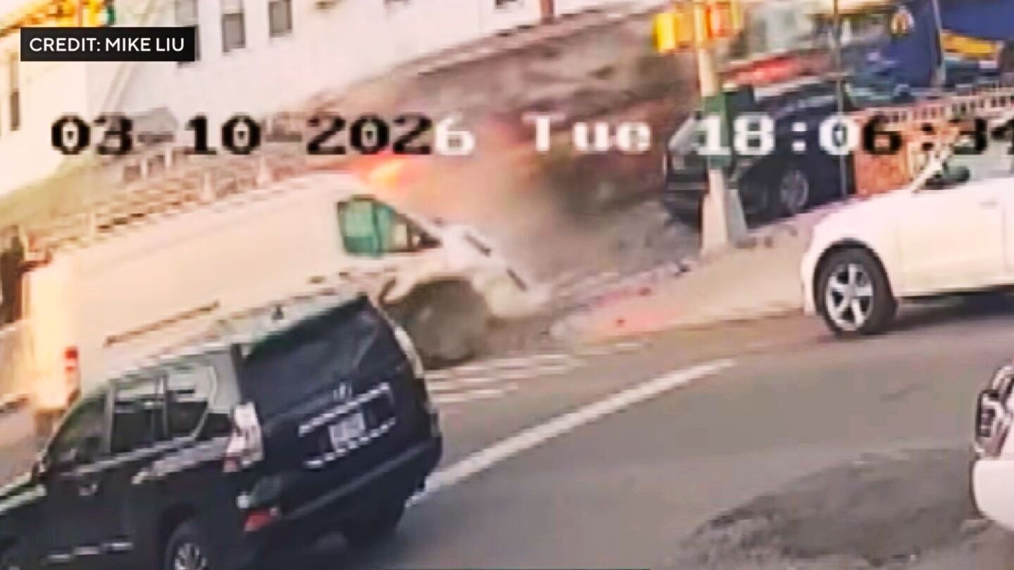 Brooklyn FDNY truck crash kills 78-year-old man, injures 11 in Gravesend