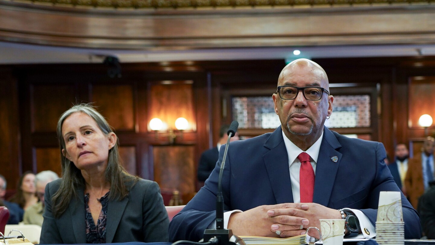 NYC corrections chief Stanley Richards pushes population reduction amid staffing crisis