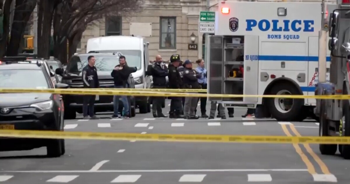 Attempted attack with explosives in New York City investigated as "ISIS-inspired terrorism"