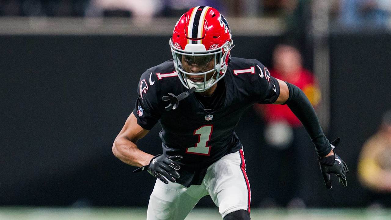 Giants signing WR Darnell Mooney to one-year deal worth up to $10 million