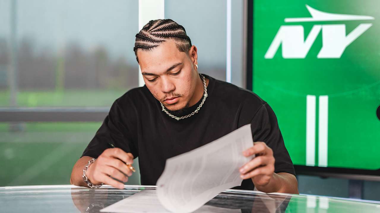 Why is New Jets S Dane Belton Excited to Play for HC Aaron Glenn?