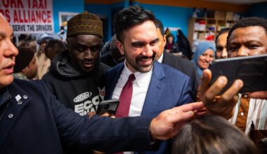 People greet and take photos with New York City Mayor Zohran Mamdani at a Ramadan Iftar hosted by his team at the New York Taxi Workers Association, Wednesday, March 18, 2026, in New York. (AP Photo/Angelina Katsanis)