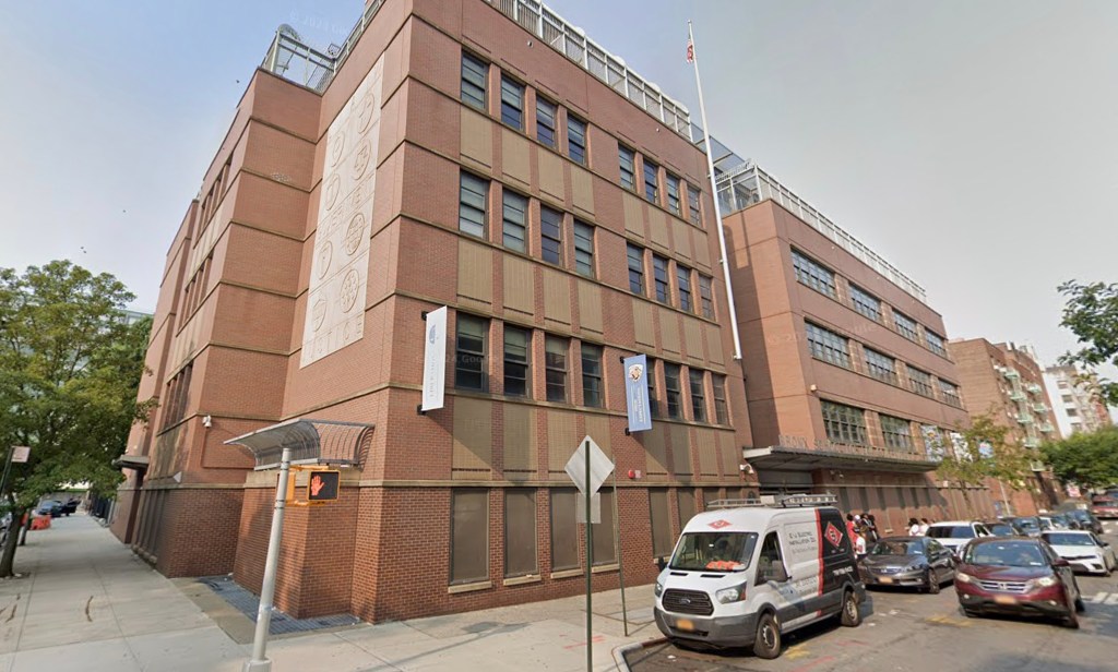 Bronx DOE employee arrested for forcefully rubbing genitals on teen girl student's backside: NYPD