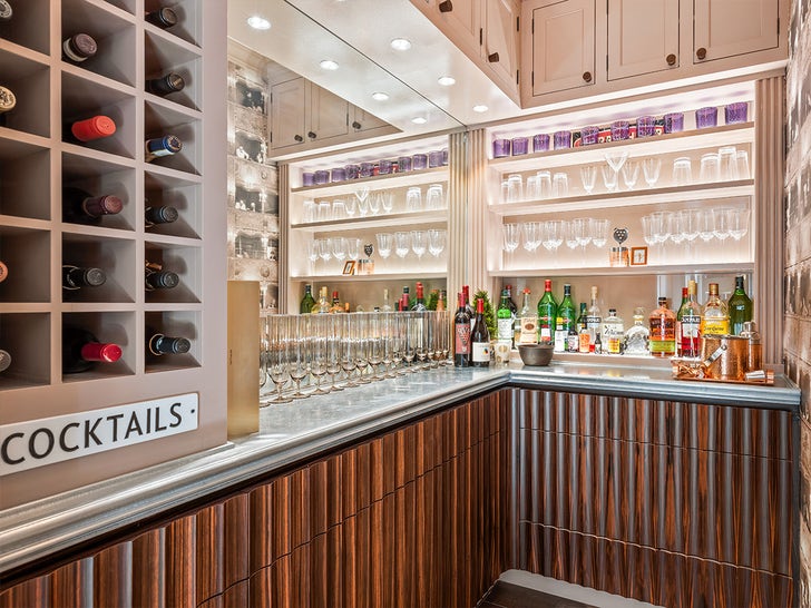 0407-Meredith-Vieira-Townhouse-SUB-1