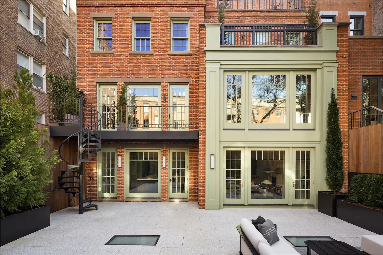 West Village megamansion enters contract for over $70M