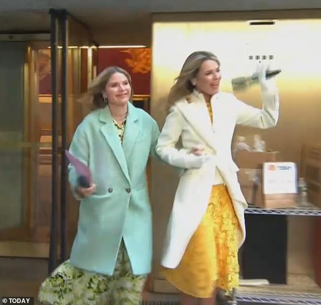 Linking arms with co-host Jenna Bush Hager, Savannah Guthrie made her way to Rockefeller Plaza as a crowd of supporters cheered her on
