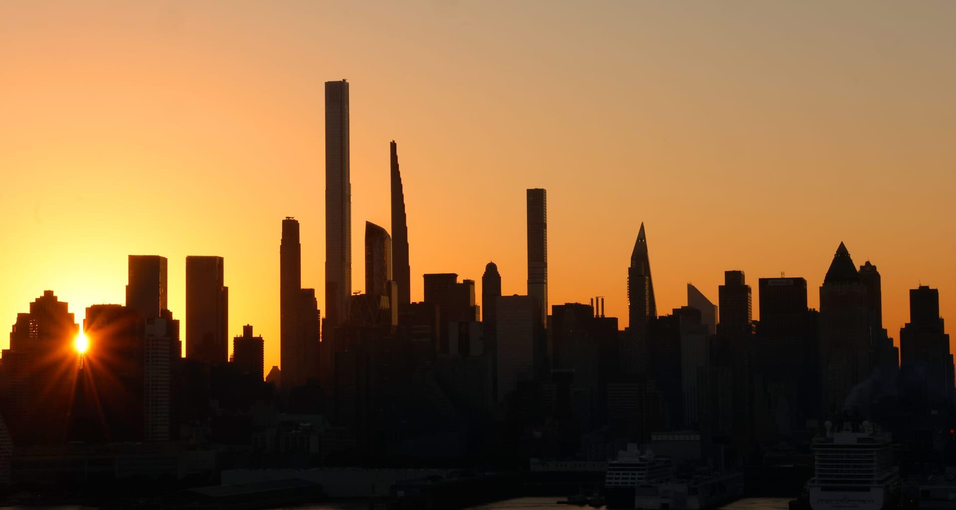 New York's pied-a-terre tax sets up legal fight over values