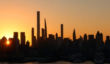 New York's pied-a-terre tax sets up legal fight over values