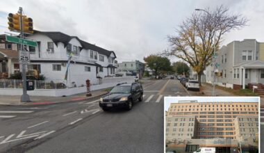 Unhinged woman stabs elderly man in stomach in NYC attack: cops
