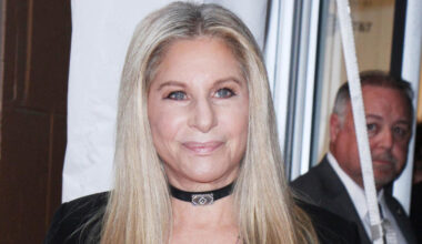Barbra Streisand delighted by 'Hello, Gorgeous!' sign in New York City