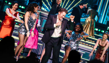 Photos: Matthew Morrison, Isa Briones, Debbie Gravitte Make 1st Splash in Broadway's Just in Time