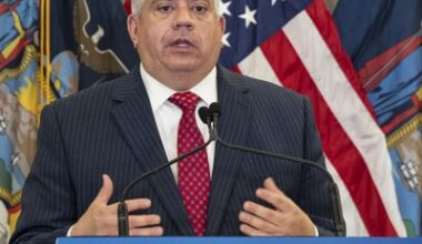 Opinion: To keep New York safe, Albany must protect victims and witnesses from ICE