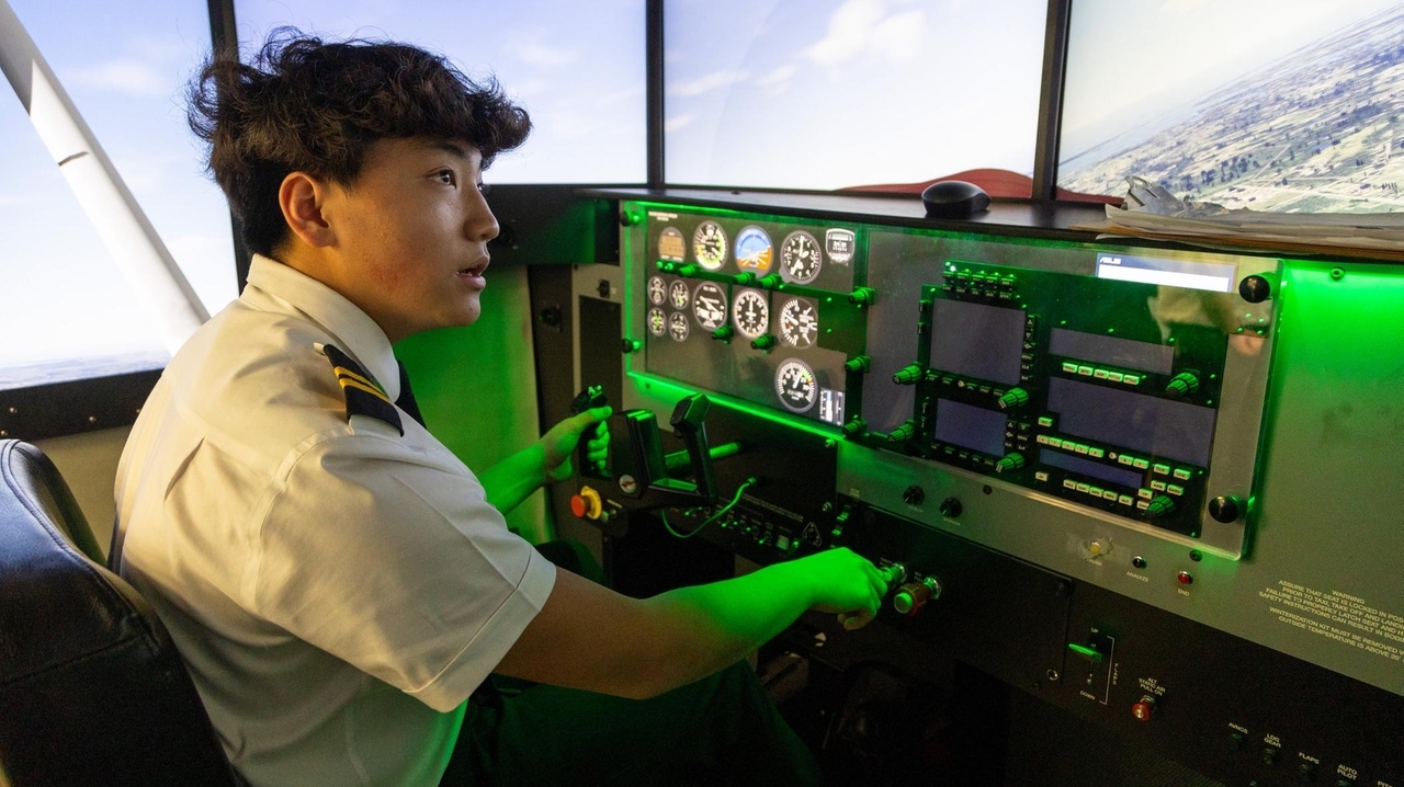 LaGuardia, Hudson River crashes shine spotlight on how LI student pilots train for emergencies