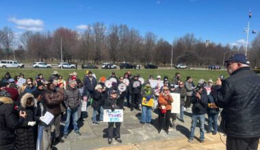 Nearly 100 Bronx residents take part in ‘No Kings Day’ rally in Pelham Bay Park – Bronx Times