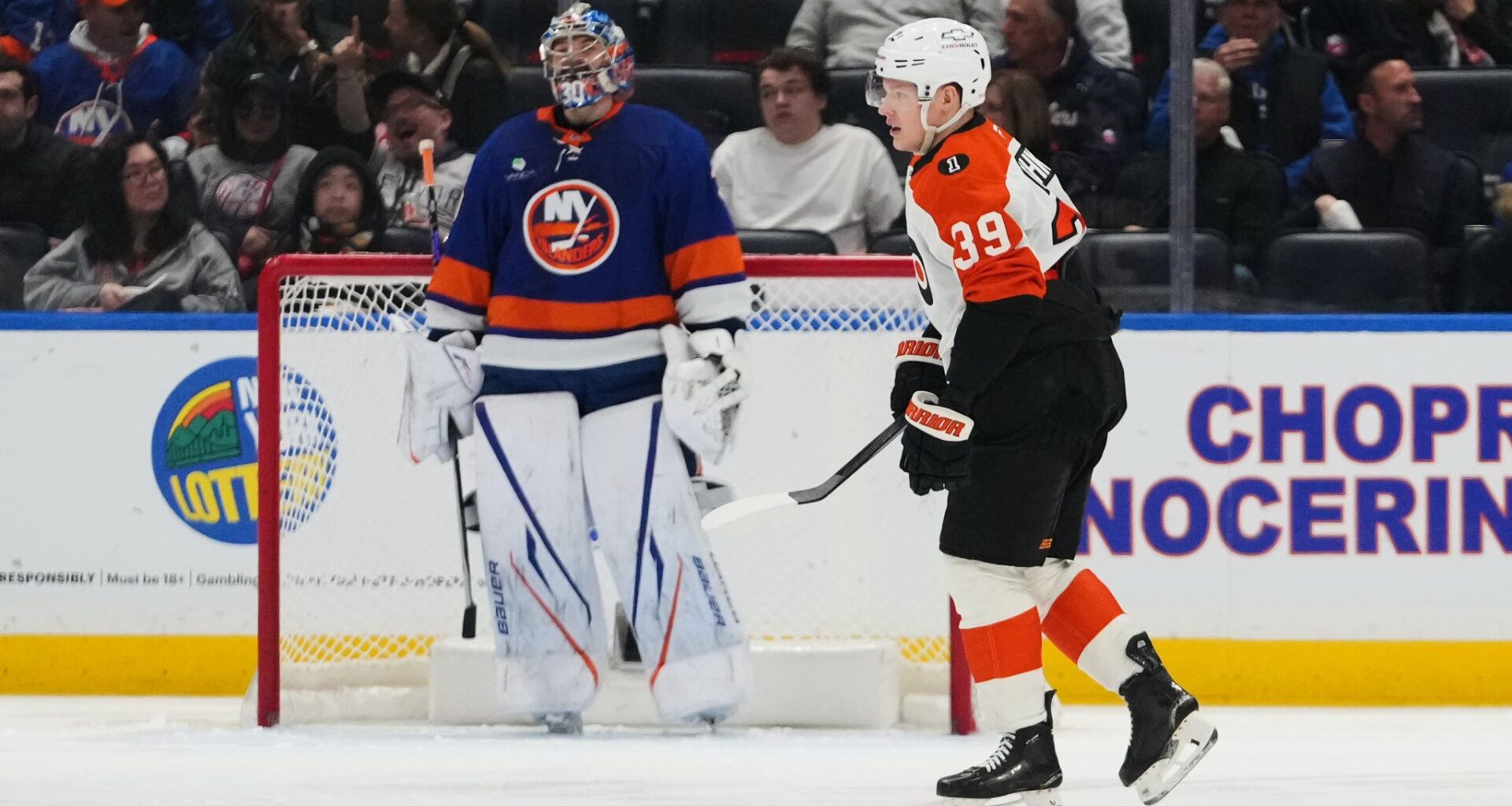 Matvei Michkov has a goal, 2 assists as the Flyers beat the Islanders 3-1