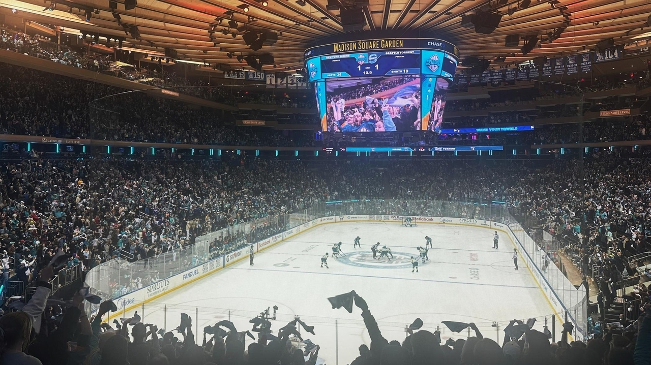 PWHL game in New York sets US pro women's hockey attendance record