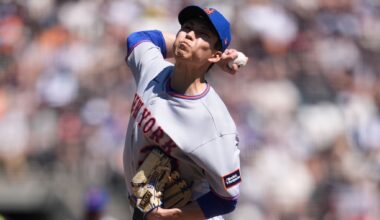 Torrens' pinch-hit double keys Mets' 4-run 8th as New York knocks off the Giants again, 5-2