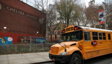 As homelessness rises among NYC kids, report finds most struggle to make it to school