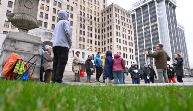 Worshippers attend blustery Easter sunrise service in Albany