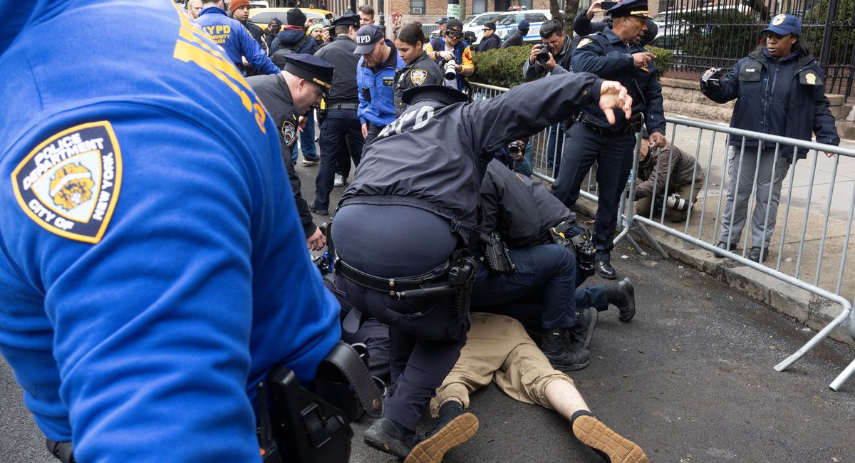 Teens indicted on terrorism, WMD charges in Gracie Mansion plot