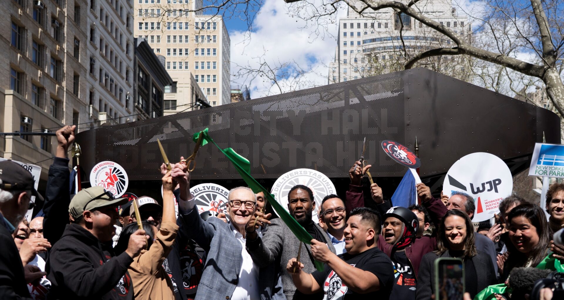 Rest hub for NYC delivery workers unveiled in City Hall Park