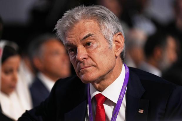 Dr. Mehmet Oz attends the Future Investment Initiative Institute's summit.