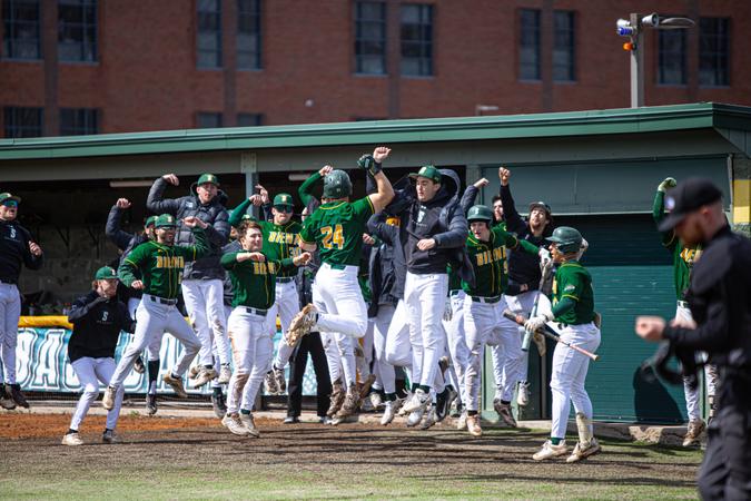 Brooks, Falace Pace Siena to Series Opening Win